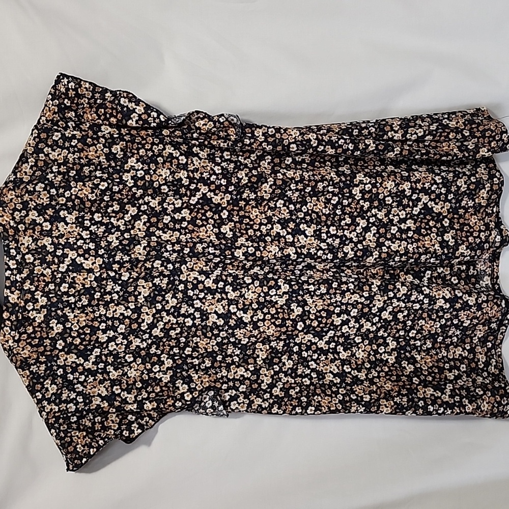 Floral Ruffle Sleeve Top - Picture 4 of 5